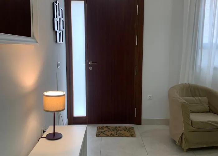 Triana Moderno Apartment *