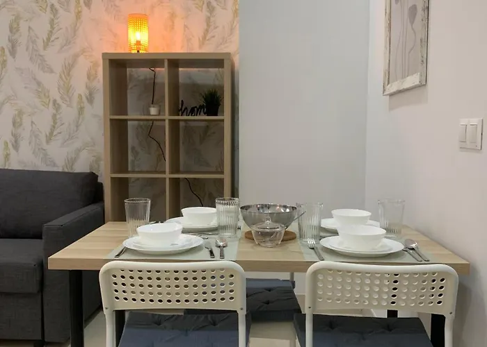 Triana Moderno Apartment *